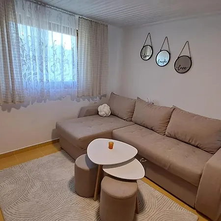 Daca Vikendica Za Odmor Vakantiehuis
