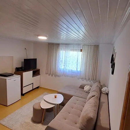 Daca Vikendica Za Odmor Vakantiehuis *