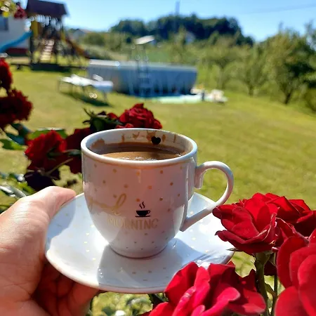 Daca Vikendica Za Odmor Vakantiehuis